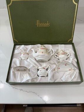 Harrods Green and White Porcelain Doll Tea Set with Pink Floral Trim